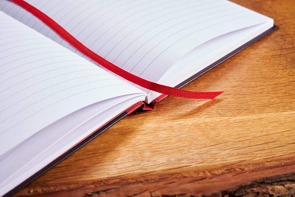 Black n' Red A4 Casebound Hardback Notebook - Ruled (1 Notebook)
